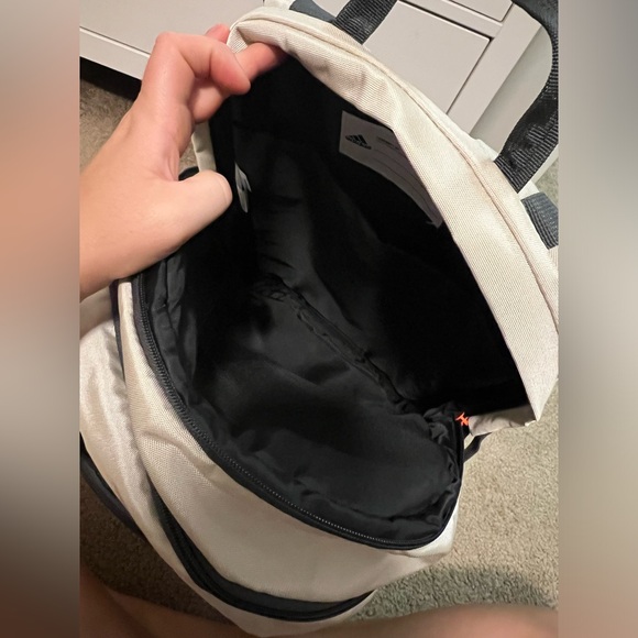 Brand new adidas book bag - Picture 3 of 4